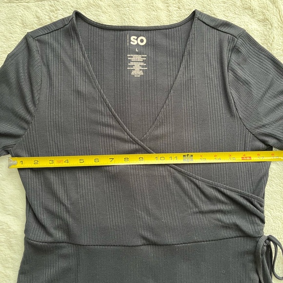 SO Tie Wrap Dress - Picture 6 of 6